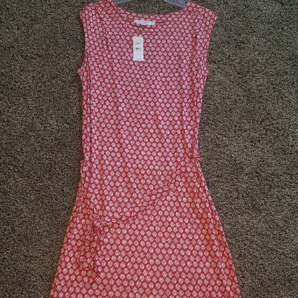 Sleeveless dress